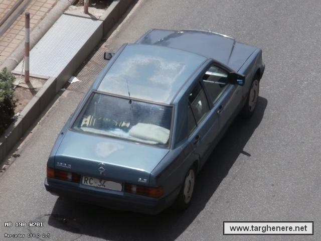 mercedes190kanonx20241020.jpg