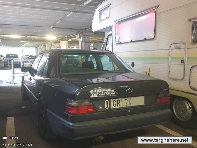 mercedesw124luka9620241029.jpg