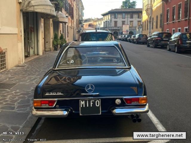 mercedespagodastephan20241114.jpg