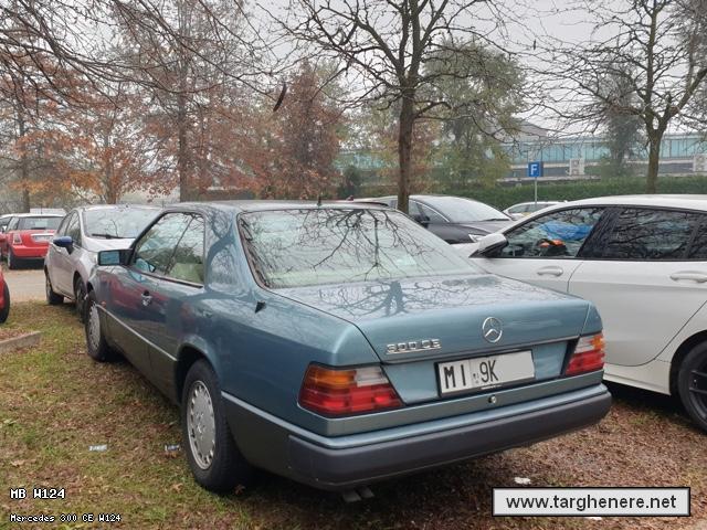 mercedesw124celuka9620241121.jpg