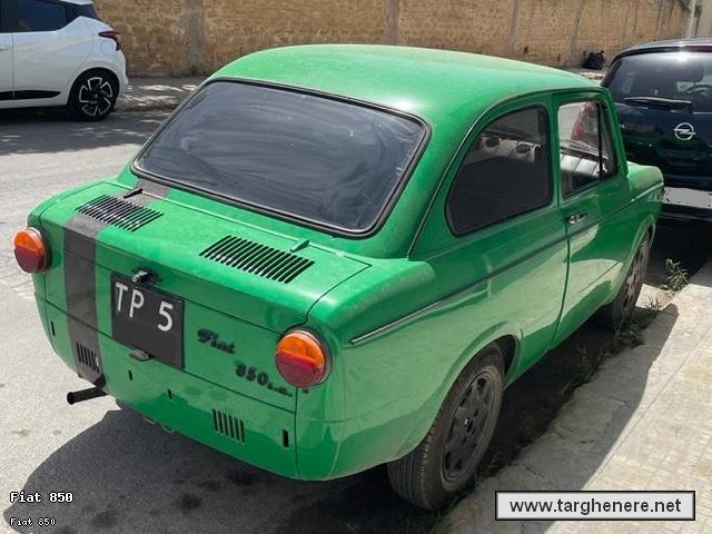 fiat850oldcarsita20241124.jpg