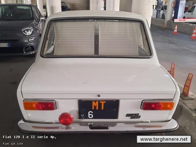 fiat128oldcarsita20241217.jpg