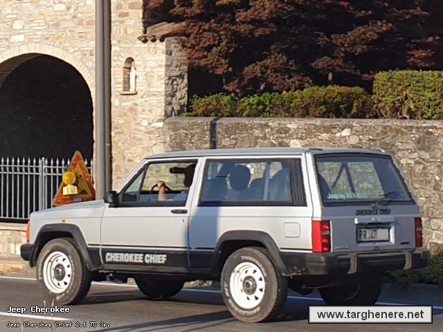 jeepcherokeeluka9620250101.jpg