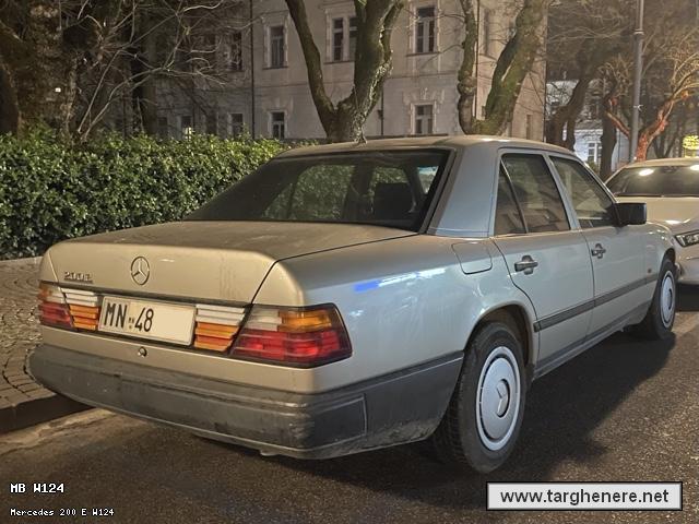 mercedesw124stefanozero20250106.jpg