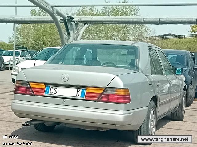 mercedesw124tonymura20250328.jpg