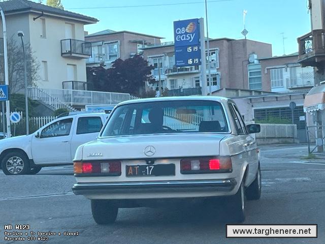 mercedesw123ata20250422.jpg