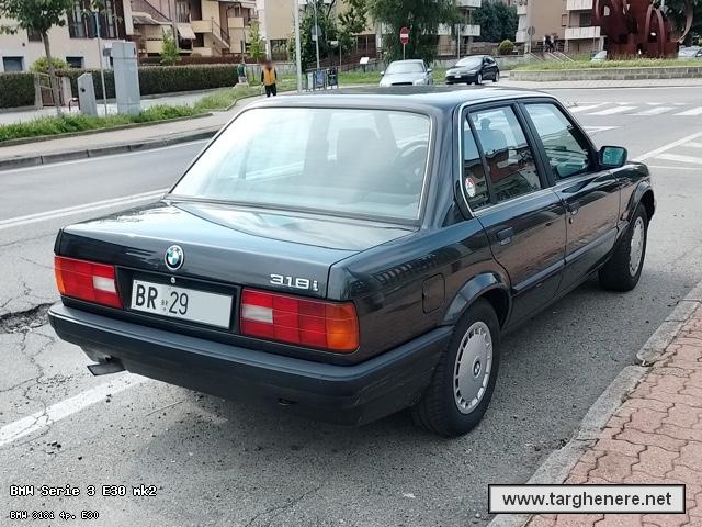 bmwe30giant20250523.jpg