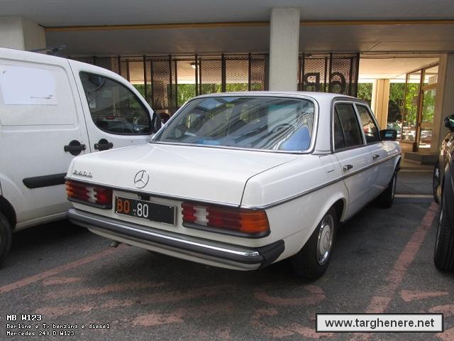 mercedesw123bob20250725.jpg