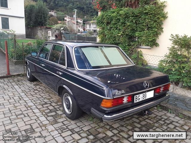 mercedesw123danip20251013.jpg