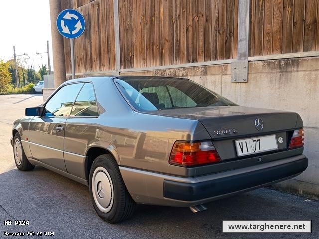mercedesw124cegabford20251021.jpg
