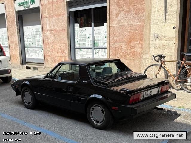 fiatx19oldcarsita20251111.jpg