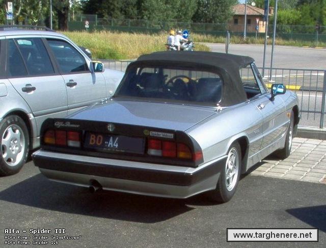 spider1600fil84.jpg