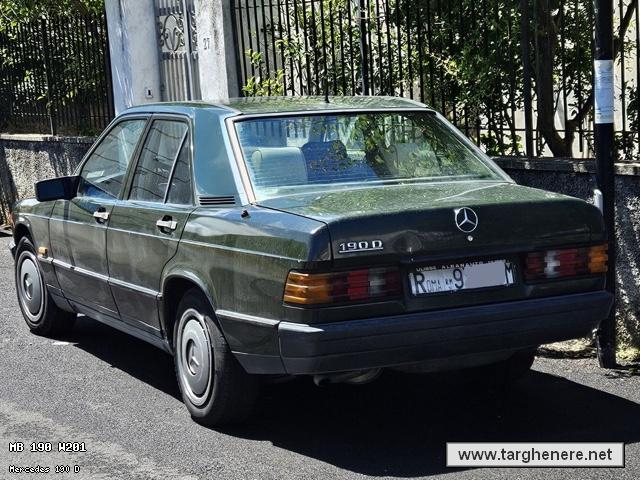 mercedes190oldcarsita20260311.jpg