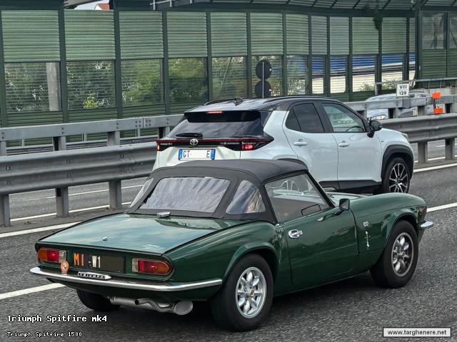 triumphspitfiresuper8020260415.jpg