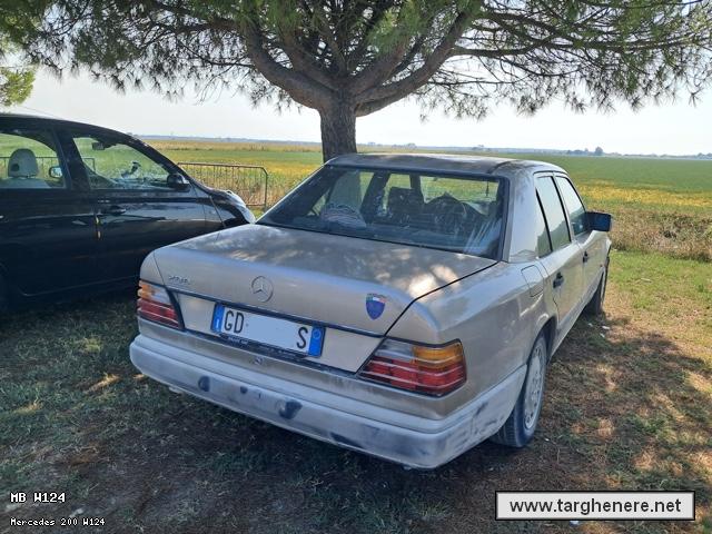 mercedesw124oinotna20260722.jpg