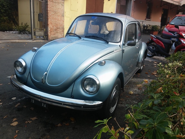 www.targhenere.net/gallery2/wp-content/uploads/2017/11/volkswagen_maggiolino_-_ra_19_fronte.jpg
