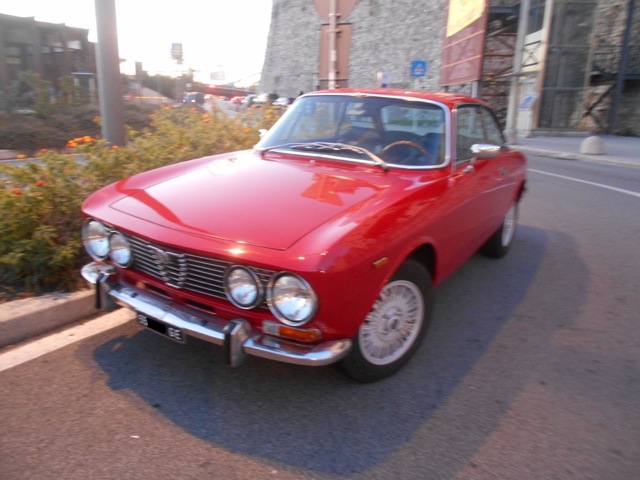 www.targhenere.net/gallery2/wp-content/uploads/2017/12/alfa_romeo_gt_2000_dic17_front_blowup_tn17777.jpg