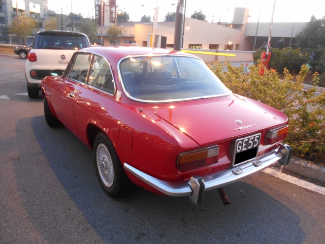 www.targhenere.net/gallery2/wp-content/uploads/2017/12/alfa_romeo_gt_2000_dic17_retro_sx_blowup_tn17777.jpg