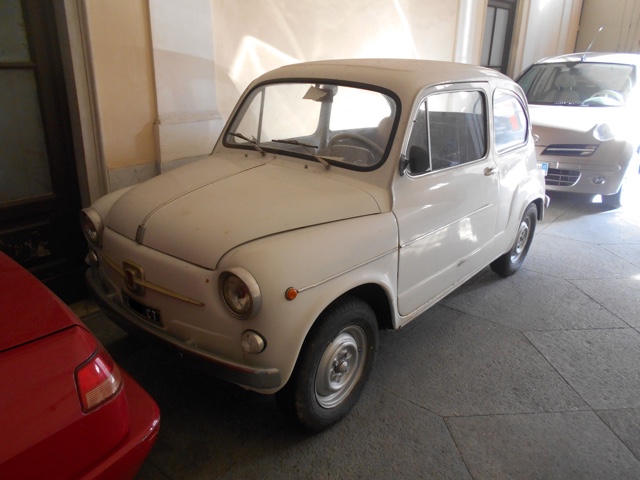 www.targhenere.net/gallery2/wp-content/uploads/2017/12/fiat_600_giu17_front.jpg