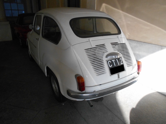 www.targhenere.net/gallery2/wp-content/uploads/2017/12/fiat_600_giu17_retro.jpg