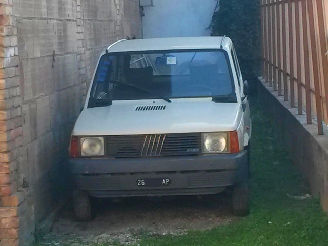 www.targhenere.net/gallery2/wp-content/uploads/2018/01/copia_di_fiat_panda_30_82_2_ant.jpg