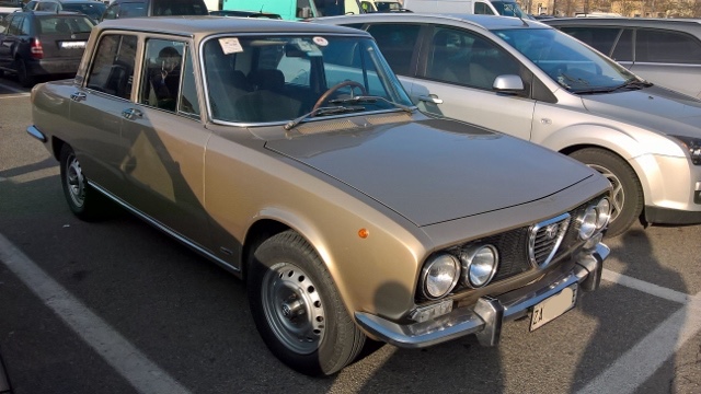 www.targhenere.net/gallery2/wp-content/uploads/2018/02/alfa_romeo_2000_1971_2_alfa33_tn12884.jpg