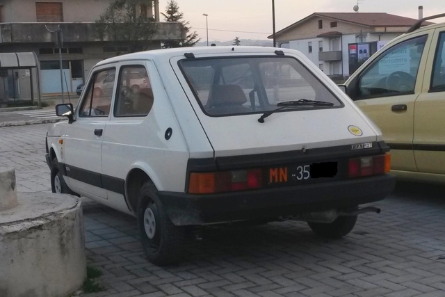 www.targhenere.net/gallery2/wp-content/uploads/2018/02/copia_di_fiat_127_82_post_ap_tn39986.jpg
