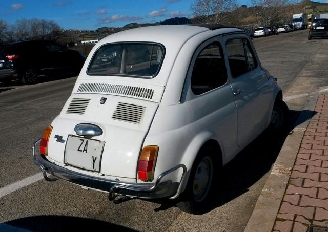 www.targhenere.net/gallery2/wp-content/uploads/2018/02/copia_di_fiat_500l_71_targhe_za_post_ap_tn38240.jpg