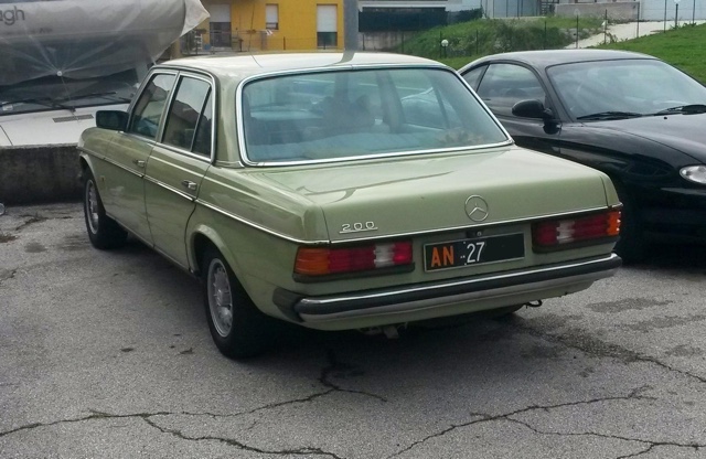 www.targhenere.net/gallery2/wp-content/uploads/2018/03/copia_di_mercedes_200_78_ap_tn19693.jpg