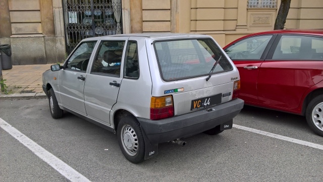 www.targhenere.net/gallery2/wp-content/uploads/2018/03/fiat_uno_60_1985.jpg