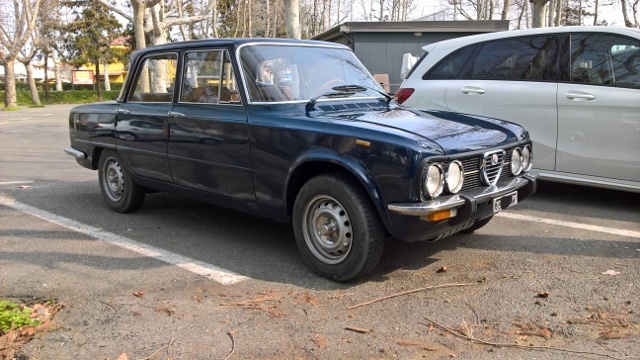 www.targhenere.net/gallery2/wp-content/uploads/2018/04/alfa_romeo_giulia_nuova_super_1975.jpg