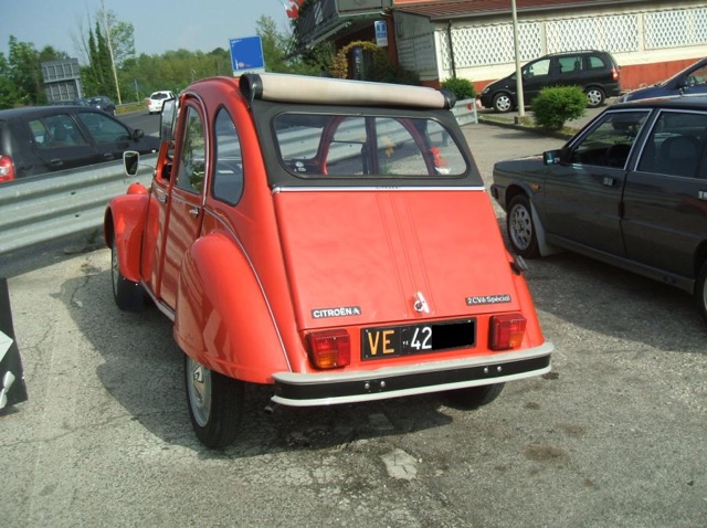www.targhenere.net/gallery2/wp-content/uploads/2018/04/citroen_2cv_6_special_1979_deltago92_tn24605.jpg