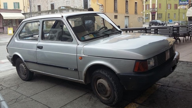 www.targhenere.net/gallery2/wp-content/uploads/2018/04/fiat127_pr43_f.jpg