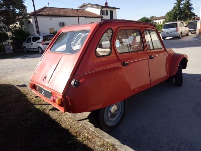 www.targhenere.net/gallery2/wp-content/uploads/2018/06/citroen_dyane_-_vi_42_retro_oinotna_tn44593.jpg