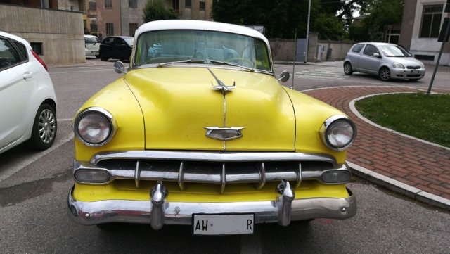 www.targhenere.net/gallery2/wp-content/uploads/2018/08/chevrolet_bel_air_mag18_front.jpg