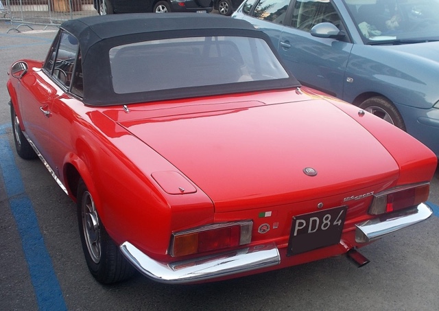 www.targhenere.net/gallery2/wp-content/uploads/2018/08/fiat124spidersport16001972-tb1989_siralec_tn11659.jpg