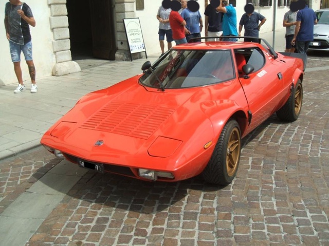 www.targhenere.net/gallery2/wp-content/uploads/2018/08/lancia_stratos_hf_1976_1981_2.jpg