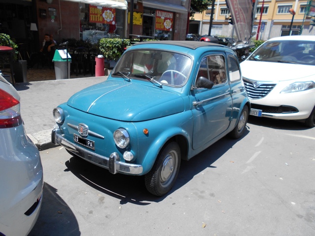 www.targhenere.net/gallery2/wp-content/uploads/2018/09/fiat_500_lug_18_blowup_tn25277.jpg