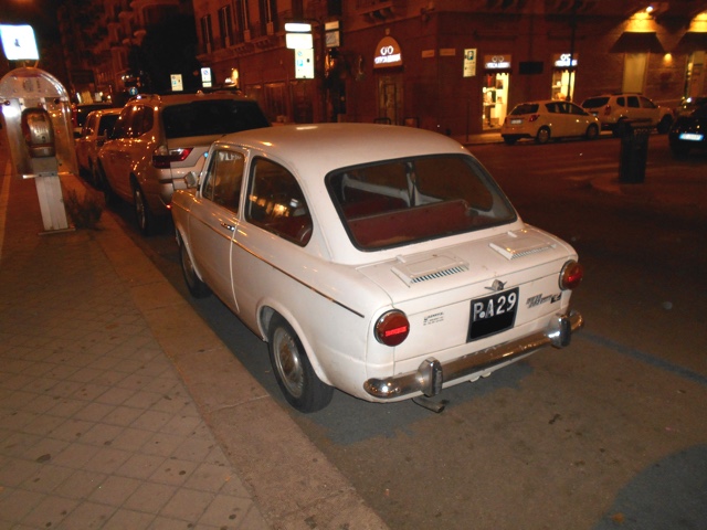 www.targhenere.net/gallery2/wp-content/uploads/2018/09/fiat_850_special_lug_18_blowup_tn30938.jpg