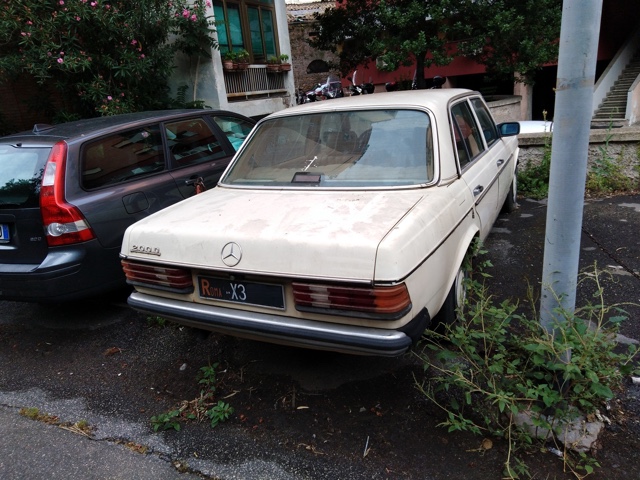 www.targhenere.net/gallery2/wp-content/uploads/2018/09/roma_x3_mikitiki_tn15576.jpg