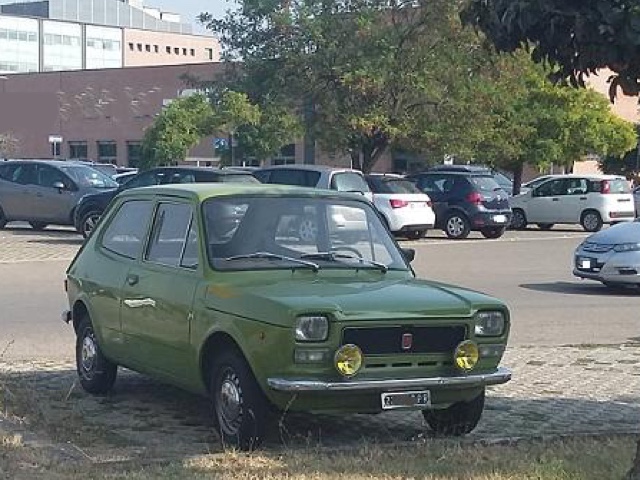 www.targhenere.net/gallery2/wp-content/uploads/2018/10/fiat_127a_pr22.jpg