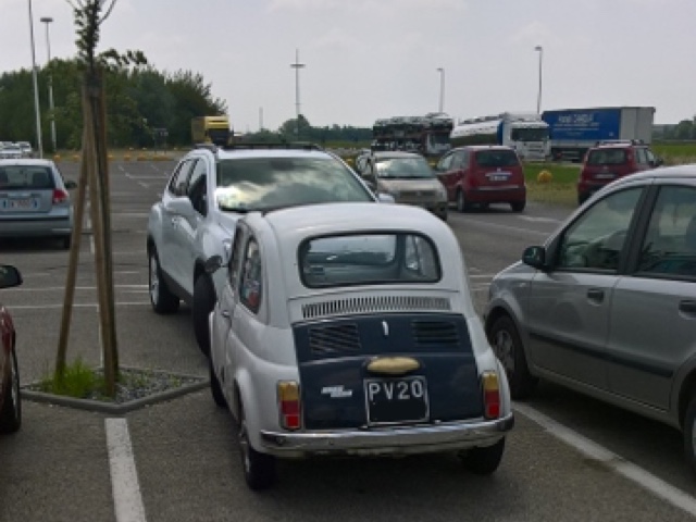 www.targhenere.net/gallery2/wp-content/uploads/2018/10/fiat_500_alfa33_tn46659.jpg