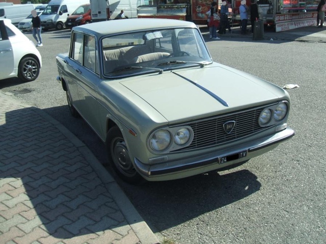 www.targhenere.net/gallery2/wp-content/uploads/2018/11/lancia_fulvia_1300_1972_2.jpg
