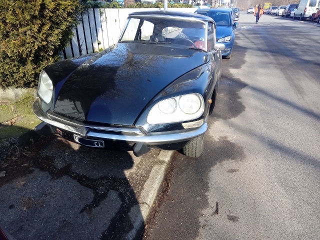 www.targhenere.net/gallery2/wp-content/uploads/2019/02/citroen_ds_1974_1.jpg