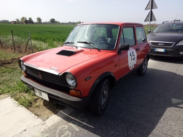 www.targhenere.net/gallery2/wp-content/uploads/2019/03/autobianchi_a112_si_28_fronte.jpg