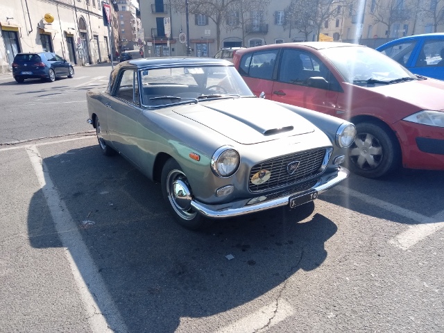 www.targhenere.net/gallery2/wp-content/uploads/2019/03/lancia_appia_coup_pininfarina_640x480.jpg