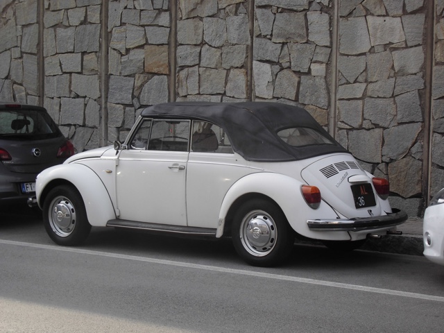 www.targhenere.net/gallery2/wp-content/uploads/2019/04/maggioline_cabriolet_1303_1192cc_265kw_200678-2_marlon_tn46150.jpg