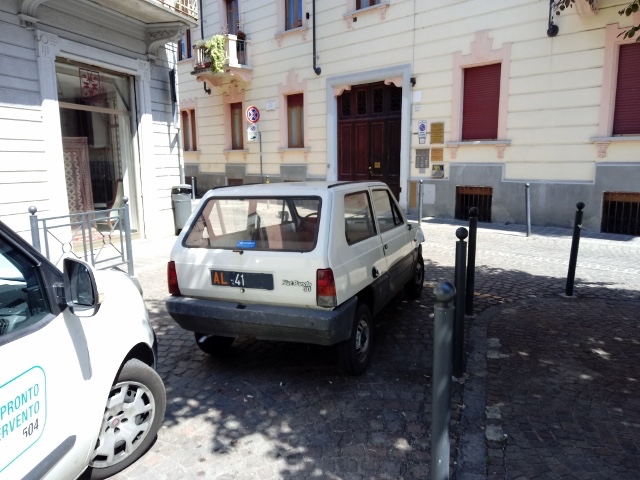 www.targhenere.net/gallery2/wp-content/uploads/2019/06/fiat_panda_30_1980_alfa33_tn50278.jpg
