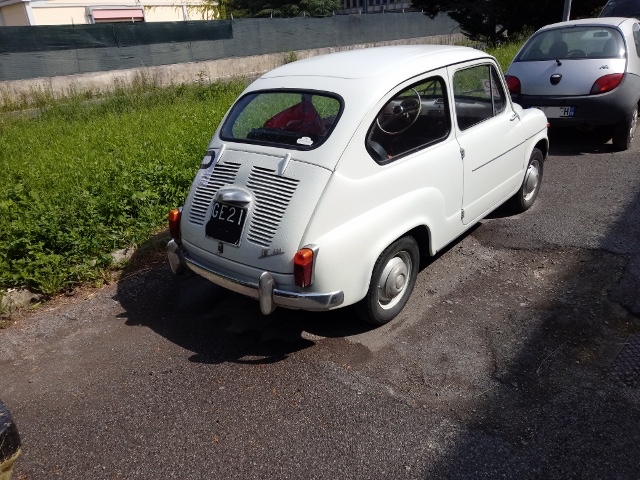 www.targhenere.net/gallery2/wp-content/uploads/2019/07/fiat_600_1963_alfa33_tn43287.jpg