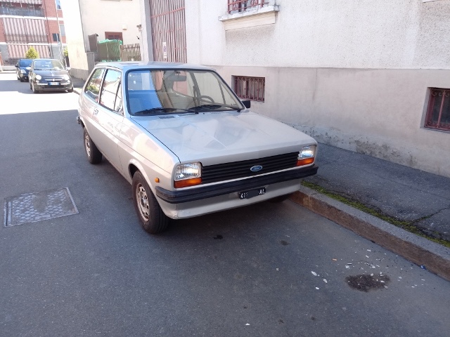 www.targhenere.net/gallery2/wp-content/uploads/2019/08/ford_fiesta_1980.jpg